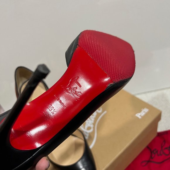 Christian Louboutin Iriza 100 mm Pumps. - Picture 4 of 16
